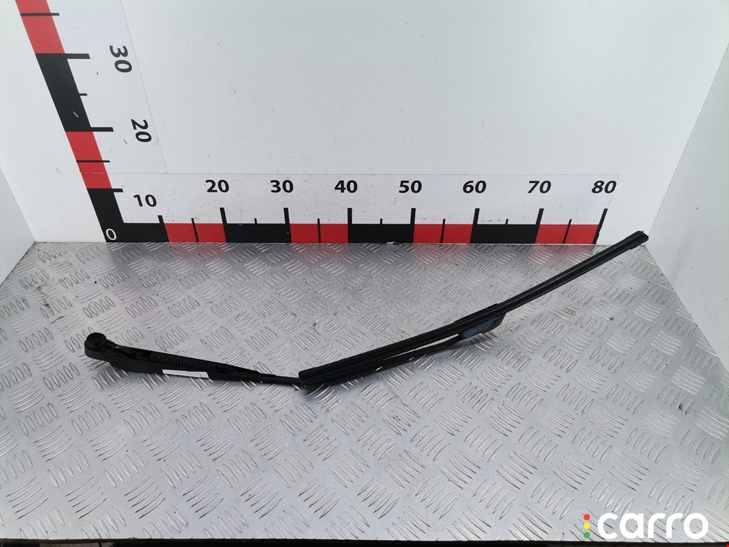 Щеткодержатель задний Mazda 6 2002-2005, хетчбэк 5 дв., левый руль, GJ6J67421A, фото 1