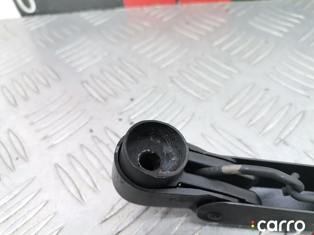 Щеткодержатель задний Mazda 6 2002-2005, хетчбэк 5 дв., левый руль, GJ6J67421A, фото 3