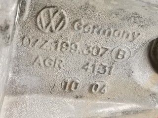 Кронштейн двигателя, ориг. номер 07Z199307B, Volkswagen Touareg 2002-2007