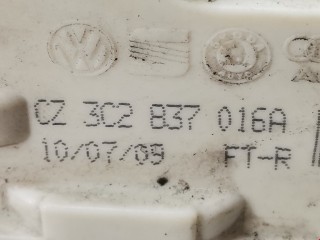 Замок двери передней правой, ориг. номер 3C2837016A, Volkswagen Passat 2005-2010