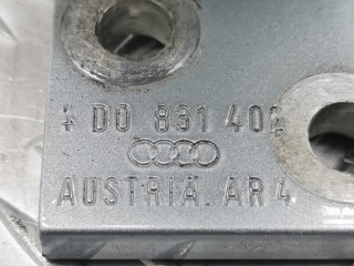 Петля двери передней левой, ориг. номер 4D0831402, Audi A8 1994-1999
