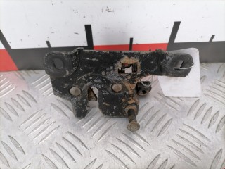 Замок капота, ориг. номер 8D0823509J, Audi A4 1994-1997