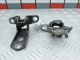 Петля двери задней правой, ориг. номер 5702A005, Mitsubishi Outlander 2002-2009