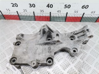 Кронштейн генератора, ориг. номер 03G903143A, Volkswagen Touran 2003-2006