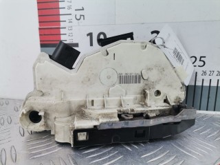 Замок двери передней правой, ориг. номер 5N2837016C, 6J0839016J, Skoda Superb 2008-2013