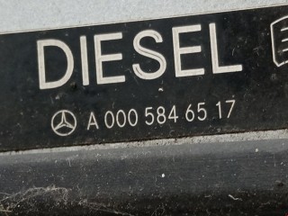 Лючок топливного бака, ориг. номер A2516300167, A2517570206, Mercedes R 2005-2007