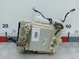 Блок реле, ориг. номер 8273047290, 8273047320, Toyota Prius 2005-2011