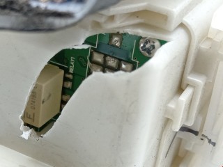 Блок реле, ориг. номер 8273047290, 8273047320, Toyota Prius 2005-2011