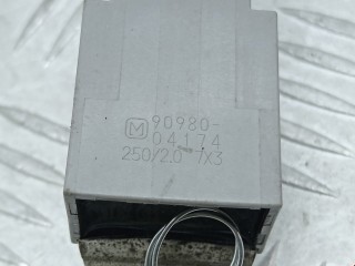 Реле (прочие), ориг. номер 90980-04174, Toyota Prius 2005-2011