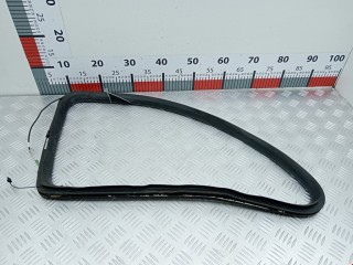 Молдинг стекла двери наружный Mercedes R 2005-2007