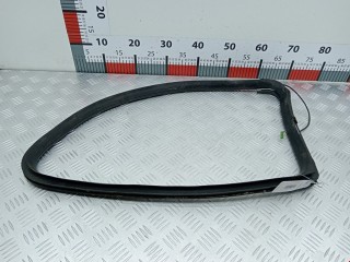 Молдинг стекла двери наружный Mercedes R 2005-2007
