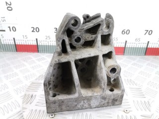 Кронштейн двигателя, ориг. номер 9682877580, Land Rover Freelander 2006-2010
