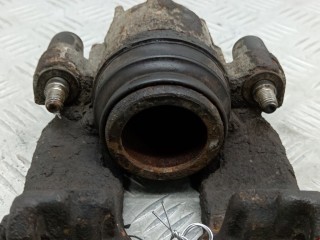 Суппорт передний правый, ориг. номер 98AB2L231BB, Ford Focus 1998-2001