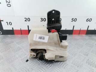 Замок двери передней правой Volkswagen Passat 2000-2005
