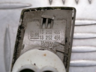 Повторитель передний левый, ориг. номер 13252455, 1713423, 13252456, Opel Astra 1998-2009