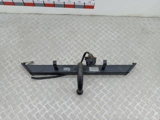 Прицепное устройство (фаркоп), Mazda 5 2002-2009
