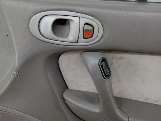 Дверь передняя правая, ориг. номер C00258020A, Mazda Xedos 6 1992-2000