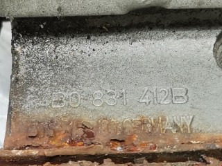 Петля двери передней правой, ориг. номер 4B0831412B, Volkswagen Passat 2000-2005