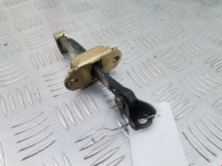 Ограничитель открывания двери, ориг. номер 686300D010, Toyota Yaris 2003-2005
