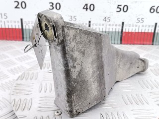 Кронштейн двигателя, ориг. номер 8D0199307P, 8D0199305A, Volkswagen Passat 2000-2005