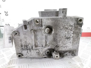 Кронштейн компрессора кондиционера, ориг. номер 038260885C, Volkswagen Passat 2000-2005