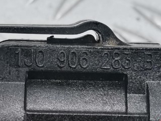 Клапан воздушный, ориг. номер 1K0906283A, 1J0906283B, Seat Toledo 1998-2004