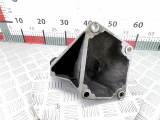 Кронштейн двигателя, ориг. номер 4B0199307F, 4B0199305C, Volkswagen Passat 2000-2005