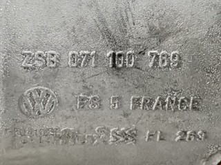 Корпус масляного фильтра, ориг. номер 022115403R, 071100769, Volkswagen Bora 1998-2005