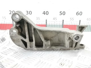 Кронштейн двигателя, ориг. номер 9156953, 73502798, Opel Vectra 2002-2005