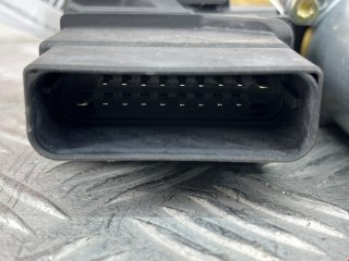 Моторчик стеклоподъемника, ориг. номер 0130821697, 1C0959811, Volkswagen Passat 1996-2001
