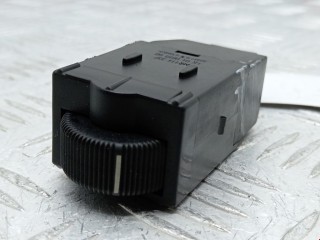 Кнопка корректора фар, ориг. номер MR114337, Mitsubishi Carisma 1995-1999
