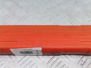 Знак аварийной остановки, ориг. номер 8K0860251B, Volkswagen Golf 2003-2009