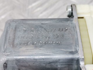 Моторчик стеклоподъемника, ориг. номер A2127301779, Mercedes C W204 2007-2011
