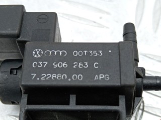 Клапан воздушный, ориг. номер 037906283C, 72288000, Audi A4 1999-2001