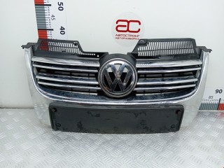 Решетка радиатора, ориг. номер 1K5853651, 1K5853653A, Volkswagen Golf 2003-2009