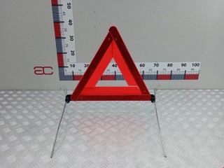 Знак аварийной остановки, Mitsubishi Carisma 1995-1999