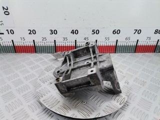 Кронштейн компрессора кондиционера, ориг. номер 058260885C, Volkswagen Passat 1996-2001