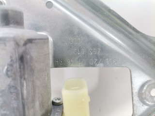 Стеклоподъемник передний правый, ориг. номер A9067200146, A9067200146RH, Mercedes Sprinter 2006-2014