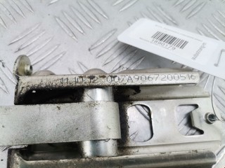 Ограничитель открывания двери, ориг. номер A9067200516, Mercedes Sprinter 2006-2014