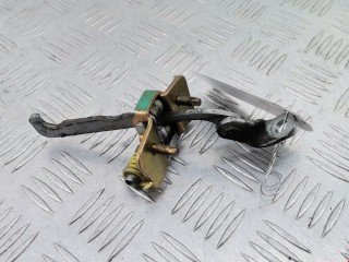 Ограничитель открывания двери задней, ориг. номер 7700828428, Renault Megane 1999-2003