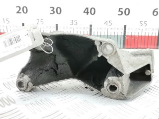 Кронштейн двигателя, ориг. номер 8E0199307A, 8E0199305A, Audi A4 2000-2006