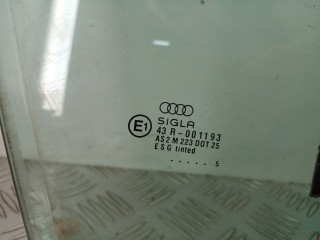 Стекло двери передней правой, ориг. номер A2037250210, Audi A4 1994-1997