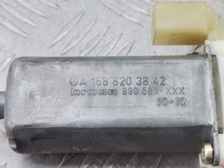 Моторчик стеклоподъемника, ориг. номер A1688203842, Mercedes A W168 2001-2004
