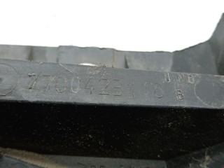 Кронштейн крепления бампера заднего, ориг. номер 7700423118, Renault Megane 1999-2003