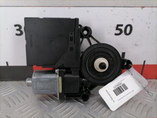 Моторчик стеклоподъемника, ориг. номер 0130822451, Volkswagen Passat 2011-2015