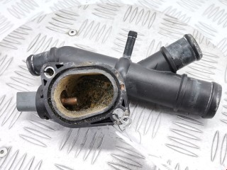 Фланец (тройник) системы охлаждения, ориг. номер 03L121132Q, Volkswagen Passat 2005-2010