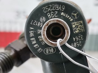 Форсунка, ориг. номер A6460700787, 0445110238, Mercedes C W203 2004-2008