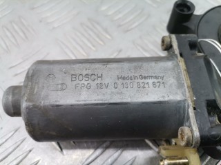 Моторчик стеклоподъемника, ориг. номер 0130821671, A2108205342, Mercedes E W210 1999-2002
