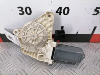 Моторчик стеклоподъемника, ориг. номер A1698204242, Mercedes A W169 2004-2008