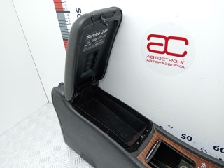 Консоль салона (кулисная часть), ориг. номер A2036800852, E037611021, Mercedes C W203 2000-2004